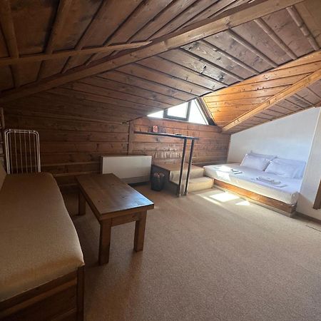 Hotel Leshten Dış mekan fotoğraf