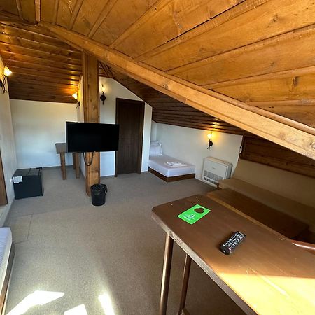 Hotel Leshten Dış mekan fotoğraf