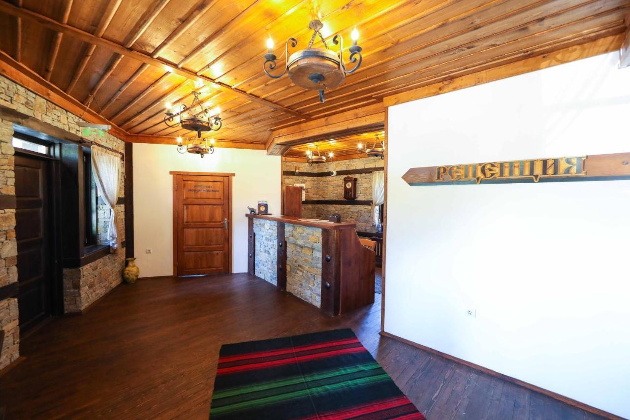 Hotel Leshten Dış mekan fotoğraf