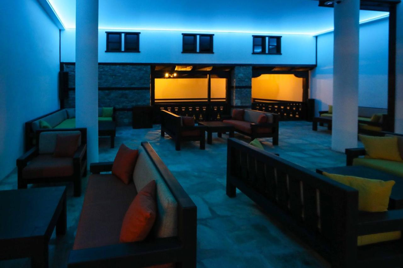 Hotel Leshten Dış mekan fotoğraf