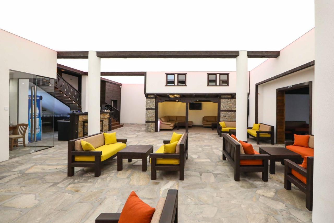 Hotel Leshten Dış mekan fotoğraf