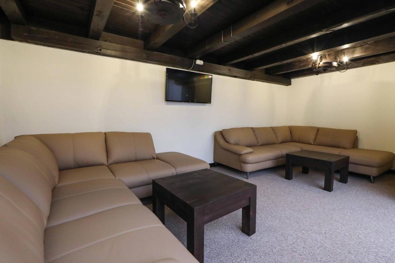 Hotel Leshten Dış mekan fotoğraf