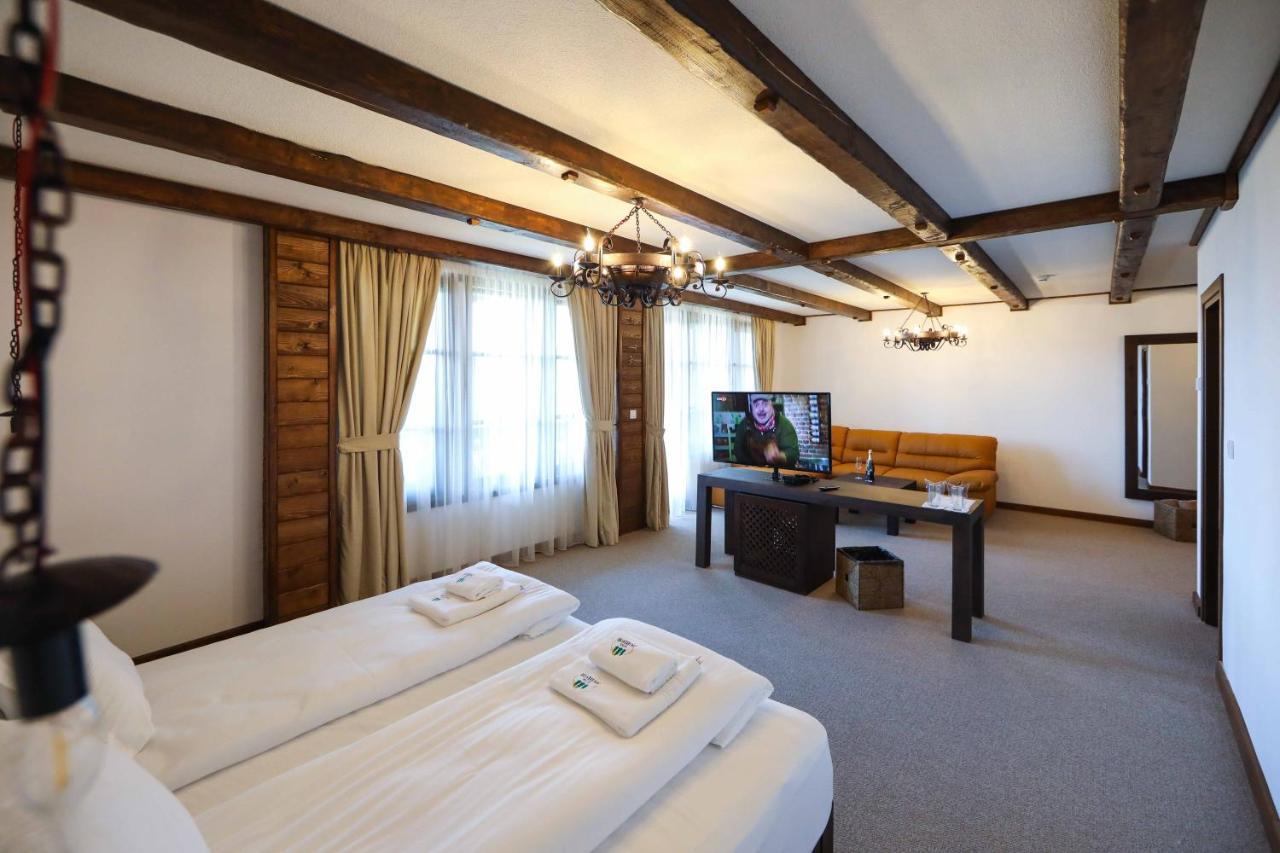 Hotel Leshten Dış mekan fotoğraf