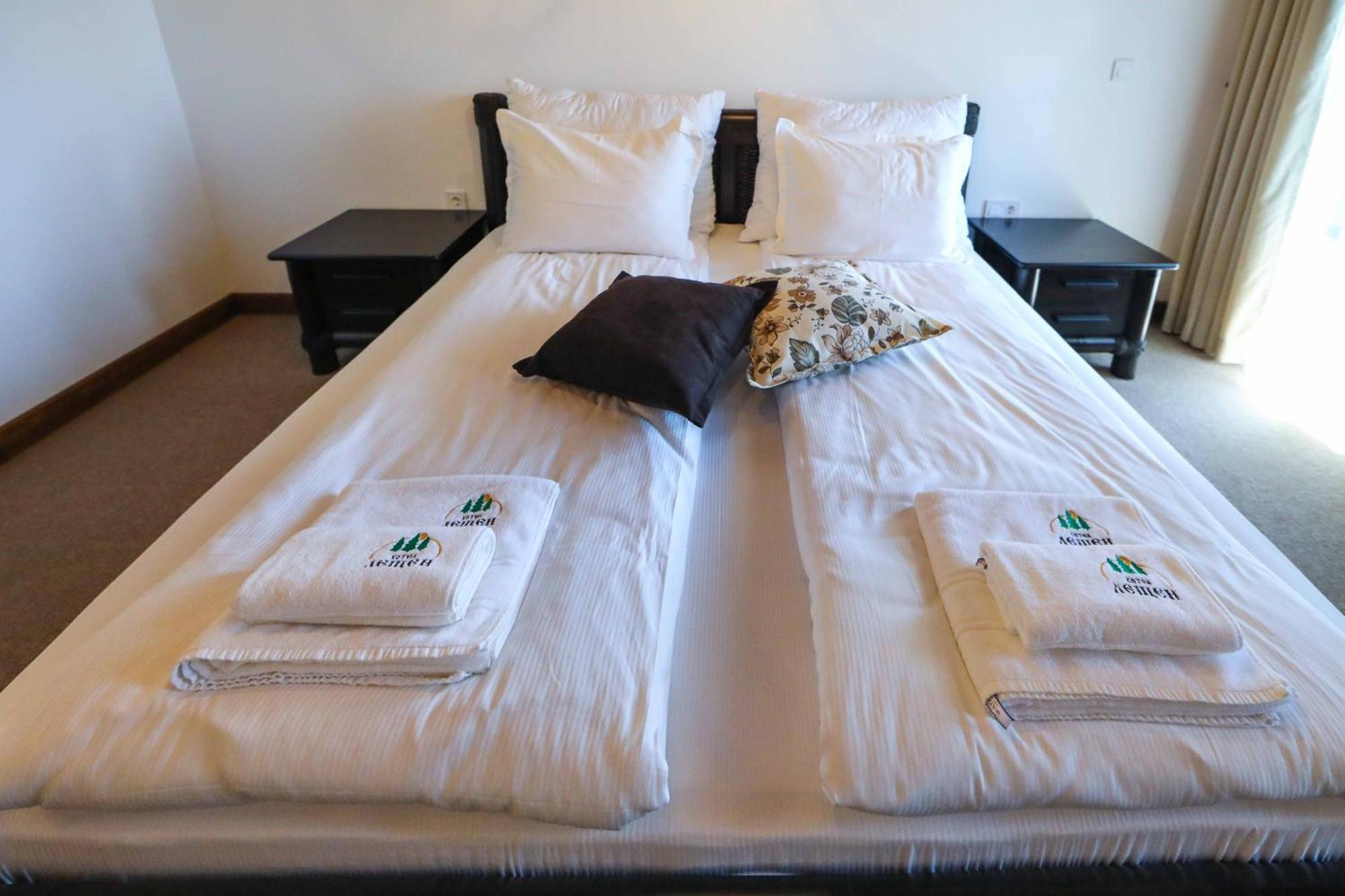Hotel Leshten Oda fotoğraf