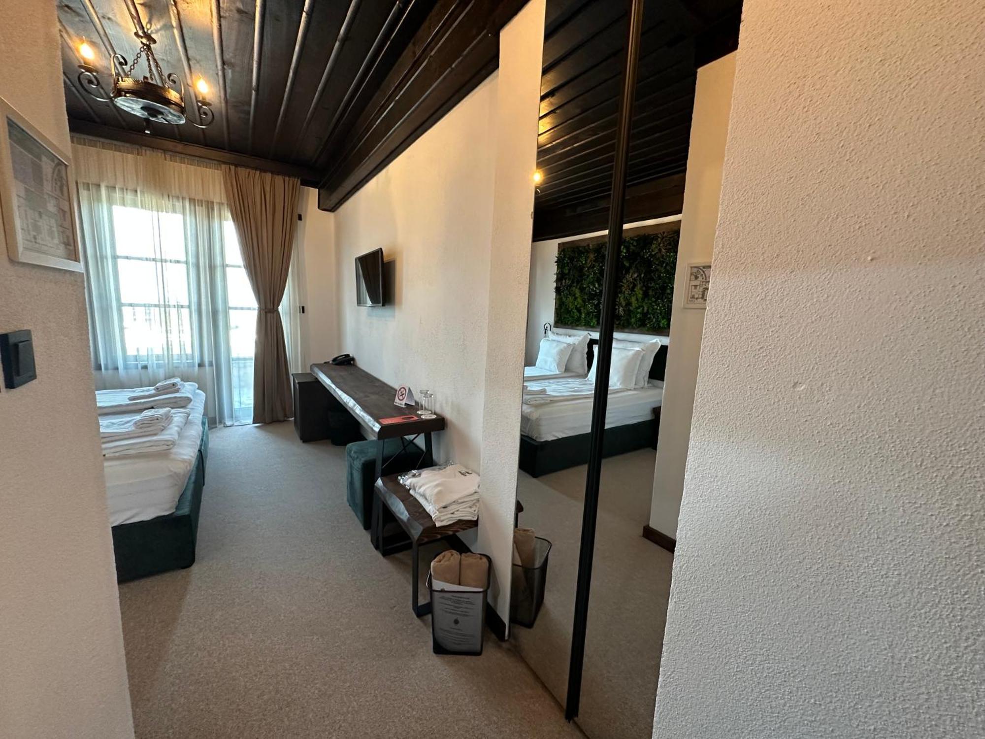 Hotel Leshten Dış mekan fotoğraf