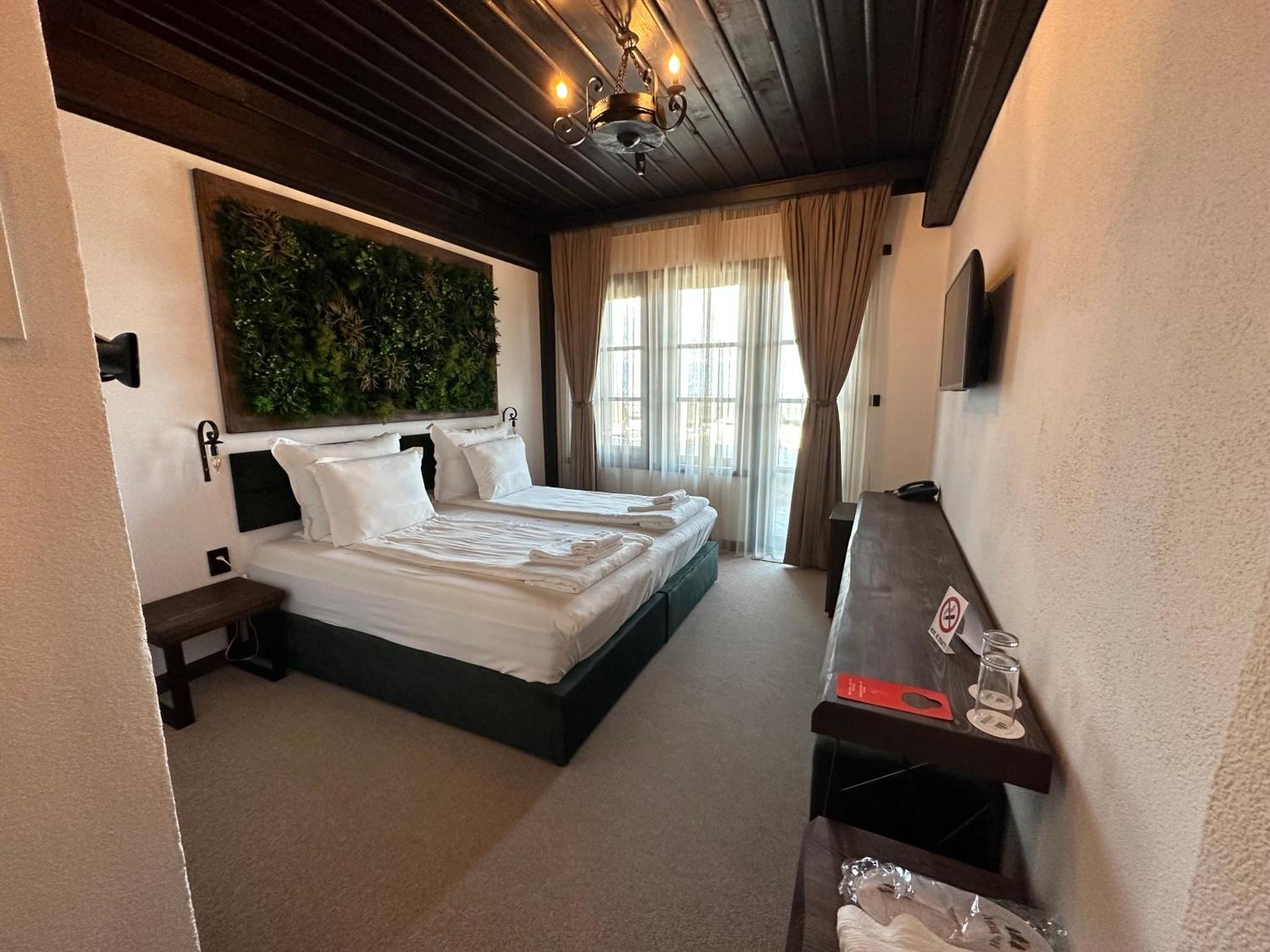 Hotel Leshten Dış mekan fotoğraf