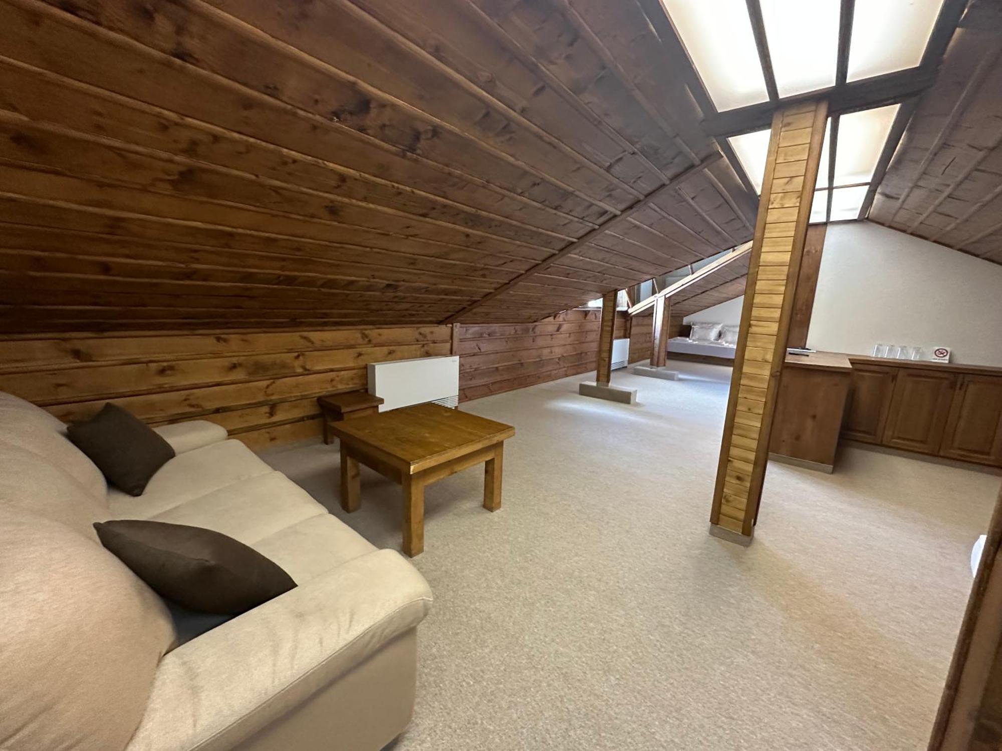 Hotel Leshten Dış mekan fotoğraf