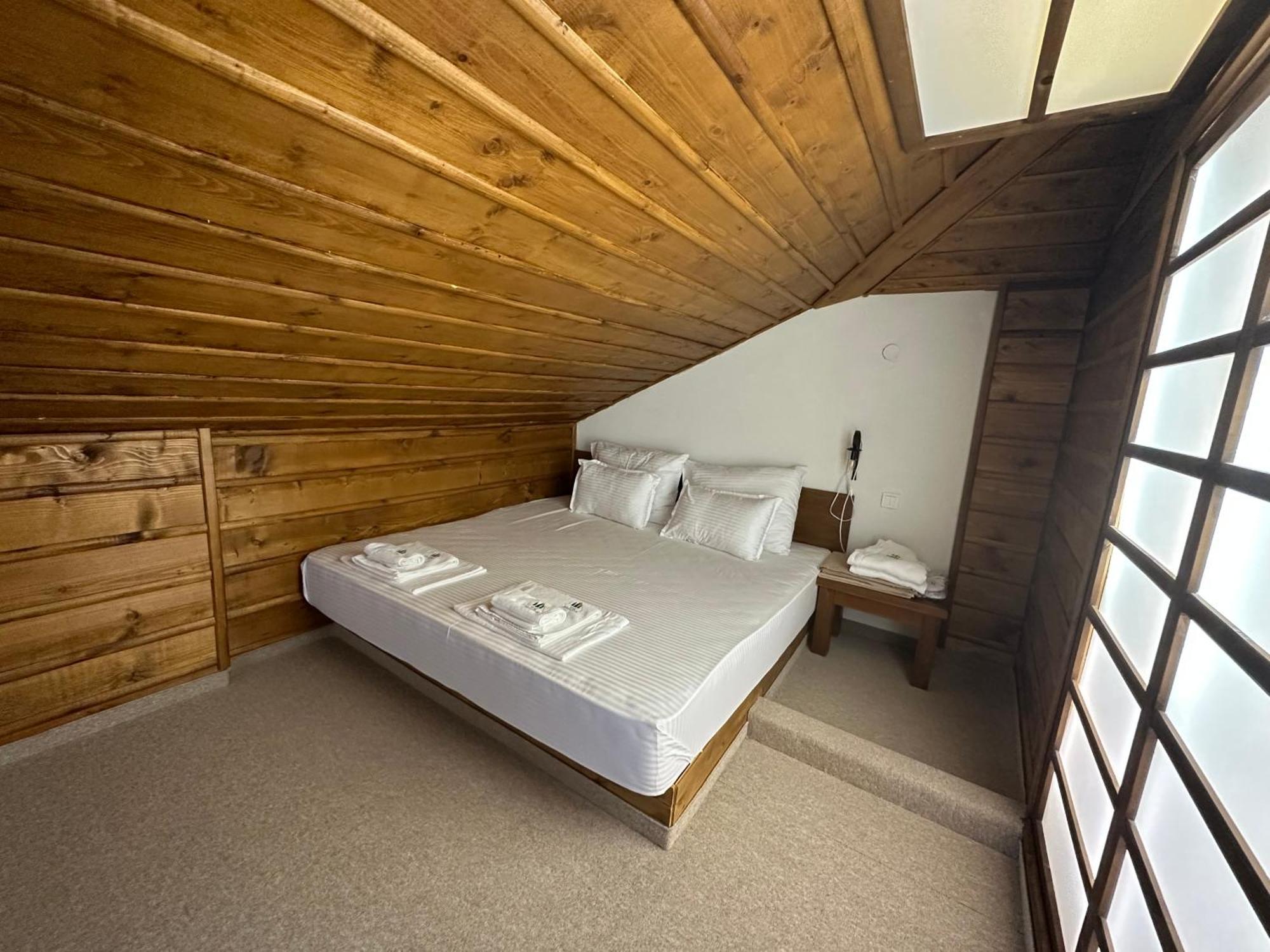 Hotel Leshten Dış mekan fotoğraf